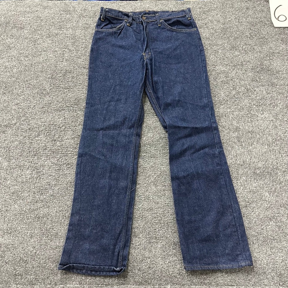 Levi's Jeans Mens Size 31x30 Dark Wash Blue Straight Leg Classic Denim Rugged